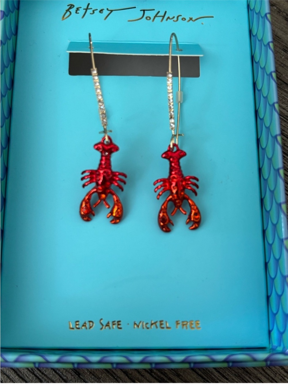 Betsey Johnson Red Lobster Charm Drop Earrings - Picture 2 of 7